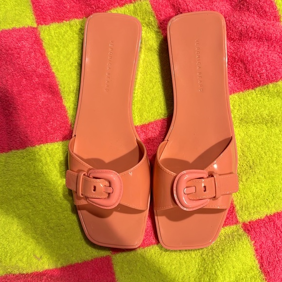 Veronica Beard 👡Davina Jelly Sandals Dragonfruit Size 10 New in Box - Picture 2 of 5